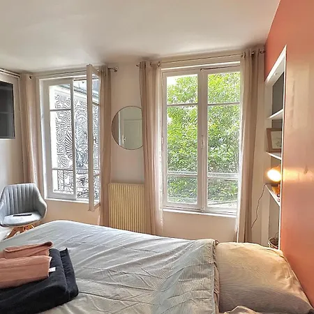 Superbe Maison Près Du Sacré Cœur Alloggio in famiglia *